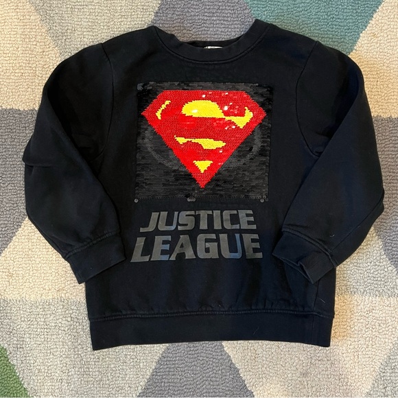 Boys size 6 Reversible Supermario Batman and Superman outfit - Picture 7 of 8